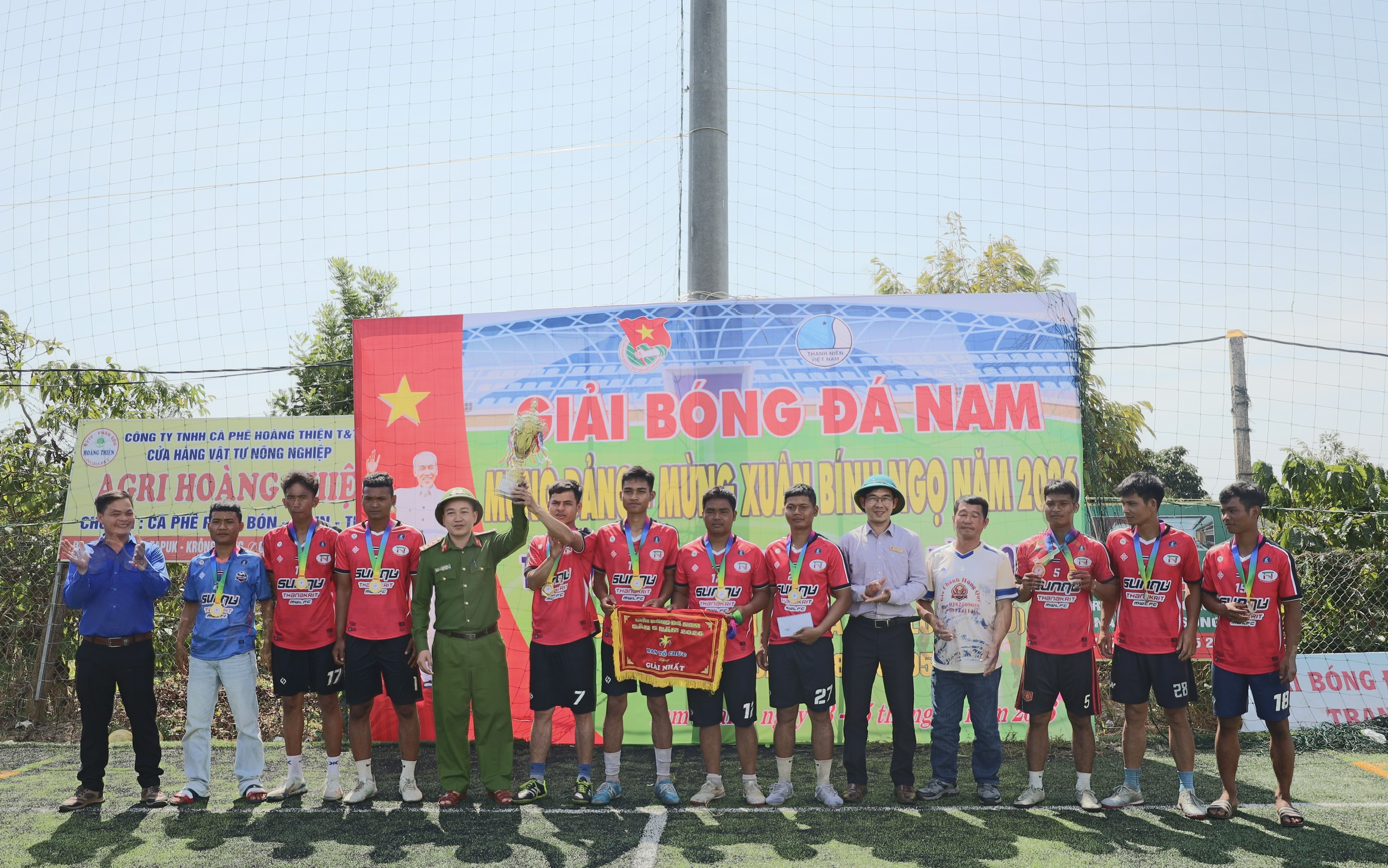 Xã Tam Giang, tỉnh Đăk Lăk bế mạc giải bóng đá mừng Đảng, mừng Xuân Bính Ngọ 2026