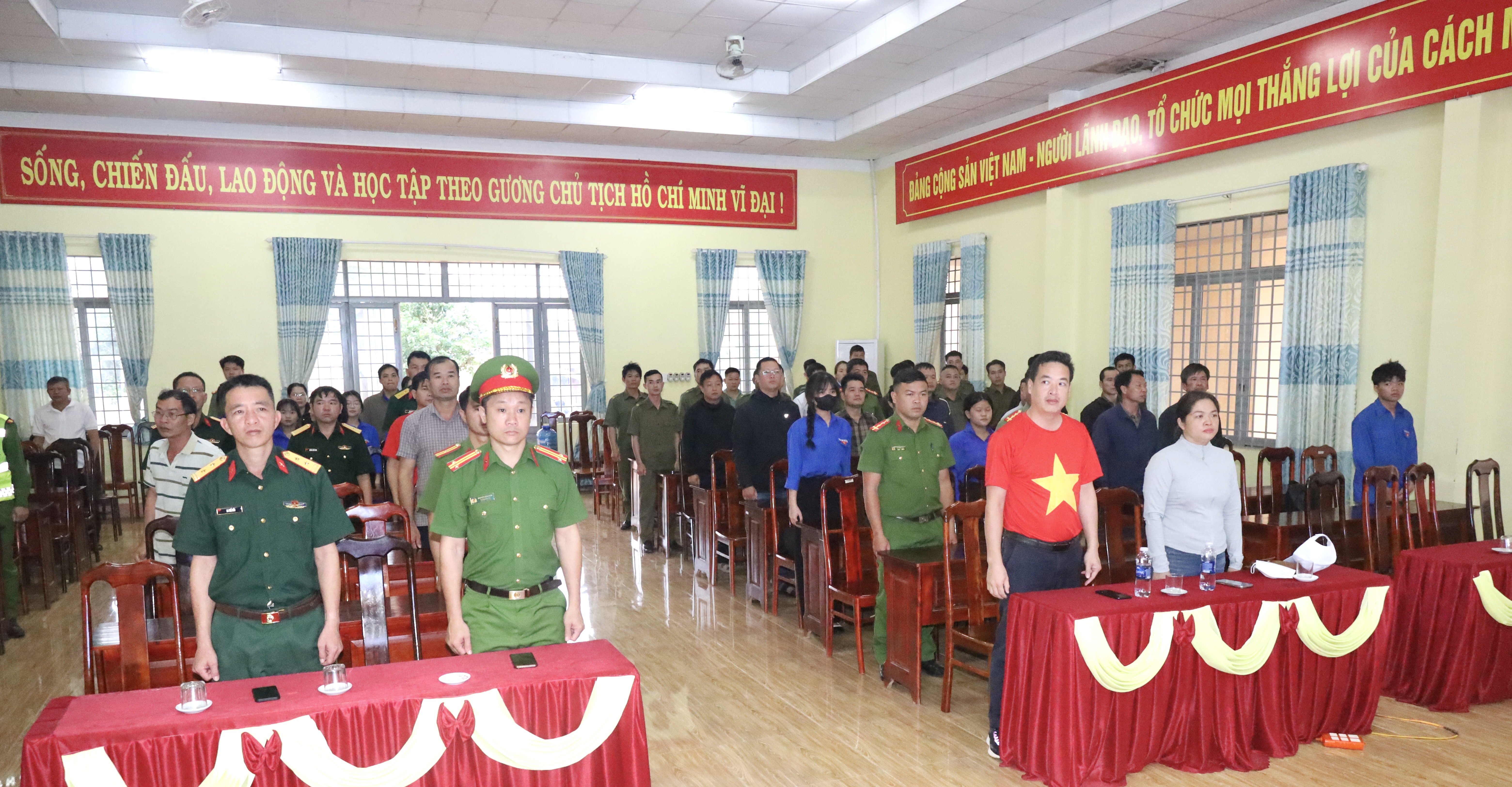 Xã Tam Giang hưởng ứng chương trình “Cùng Việt Nam tiến bước”