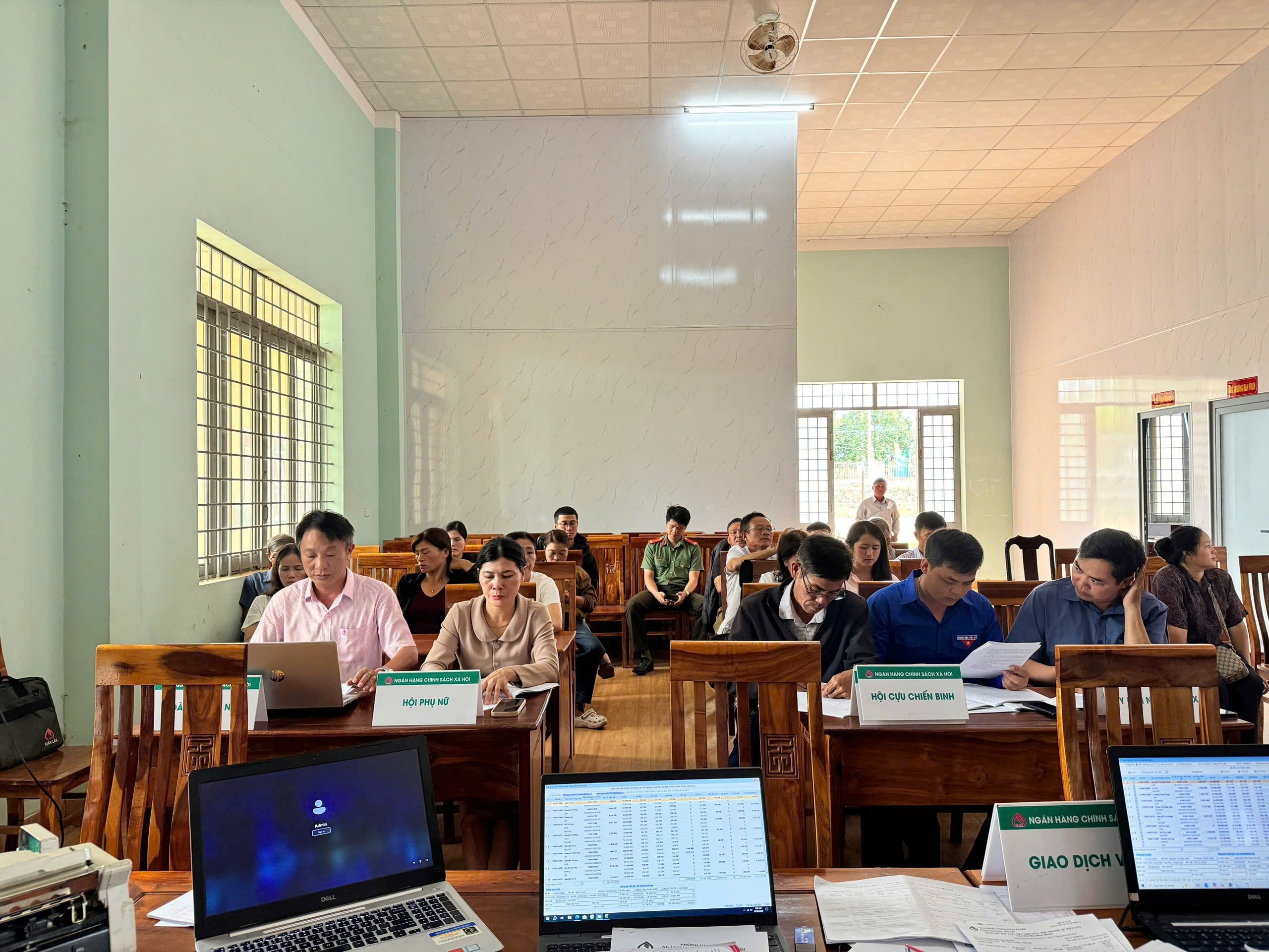 ĐIỂM GIAO DỊCH TAM GIANG 2 – XÃ TAM GIANG: ĐƯA NGUỒN VỐN CHÍNH SÁCH ĐẾN GẦN NGƯỜI DÂN